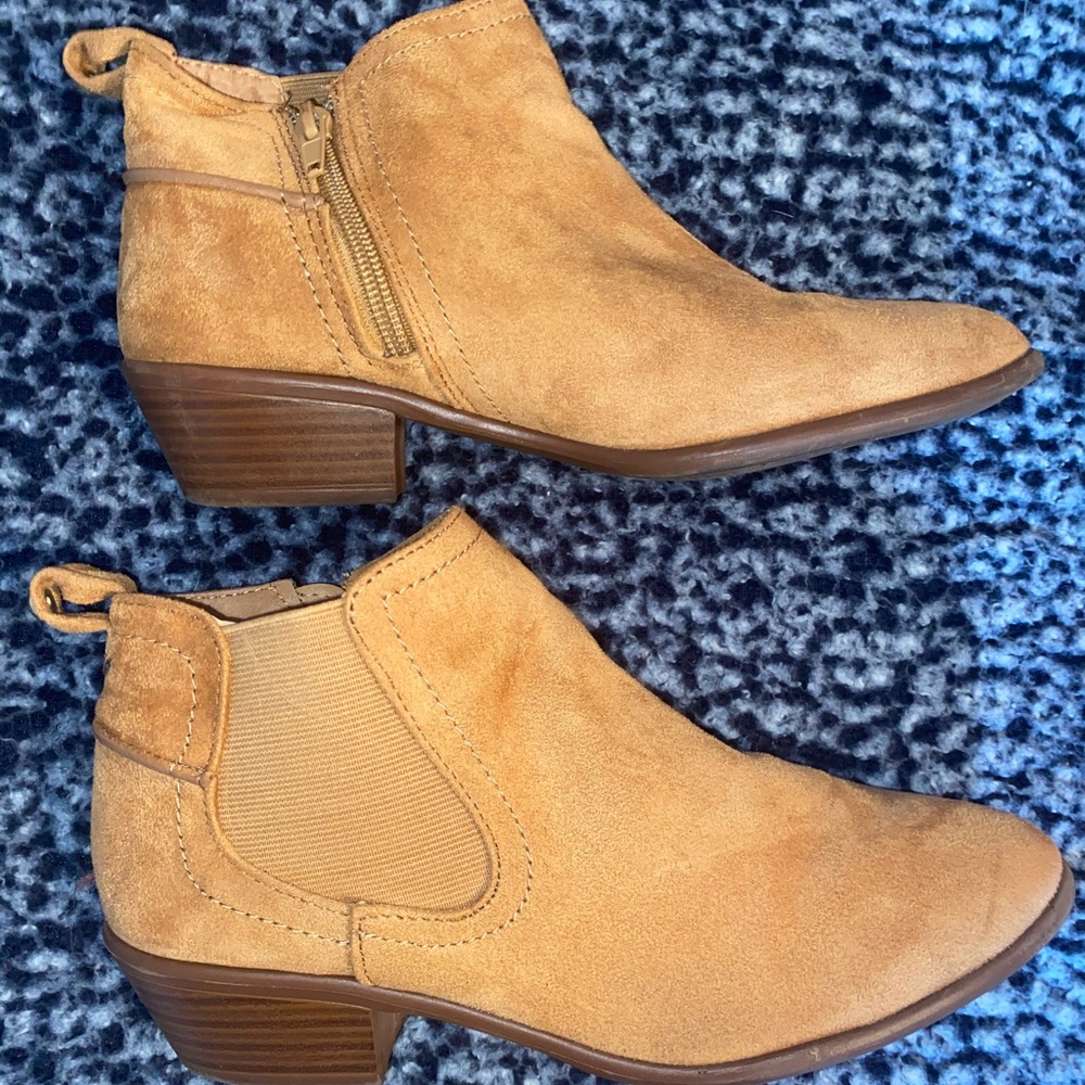 Ankle booties - tan